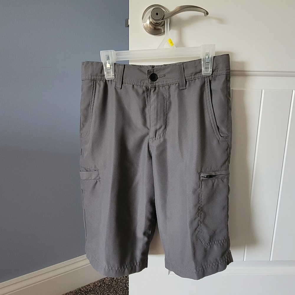 Boys Urban Pipeline dress shorts size 12 gray
